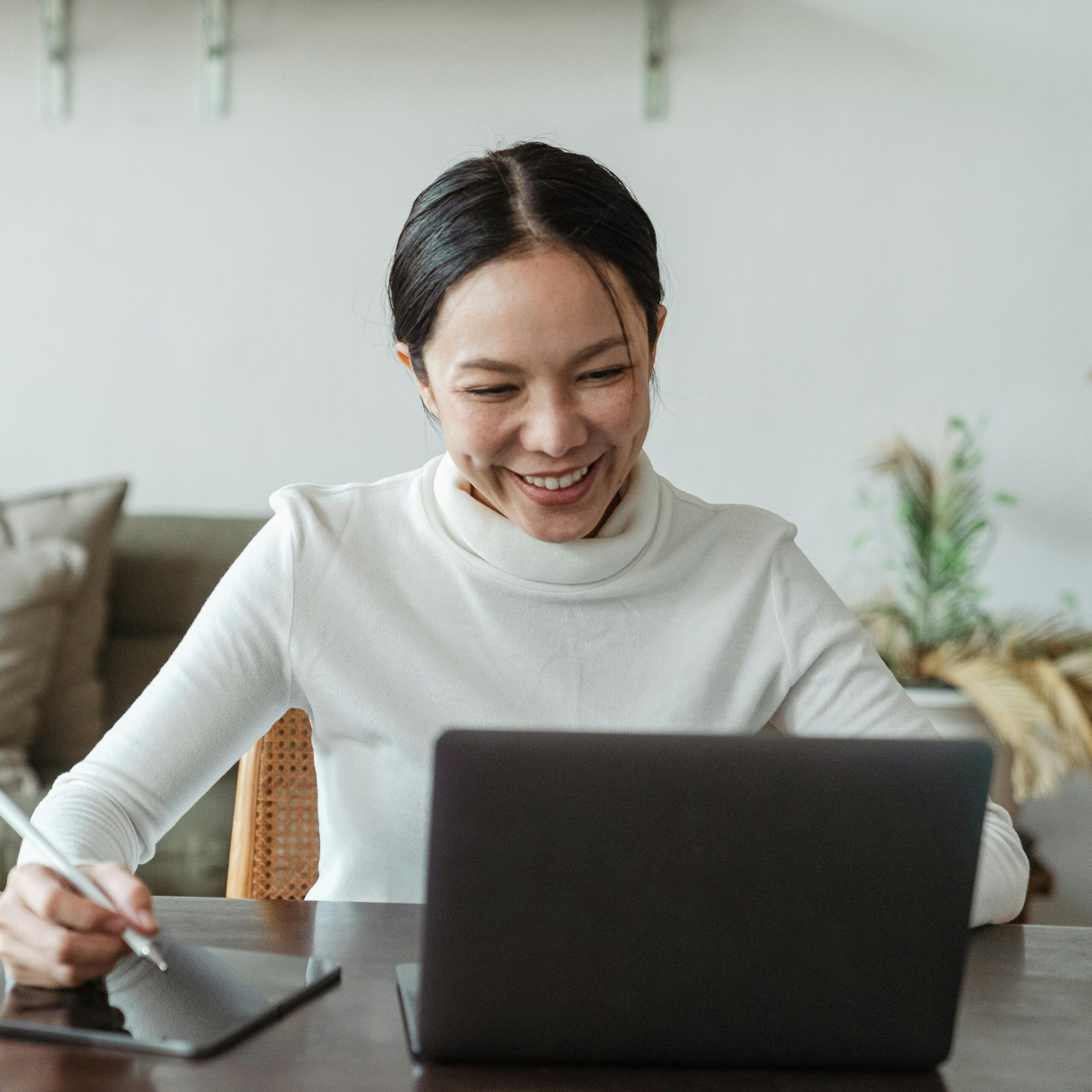 pexels-ketut-subiyanto-4474047-min | Orri Woman making video call on laptop